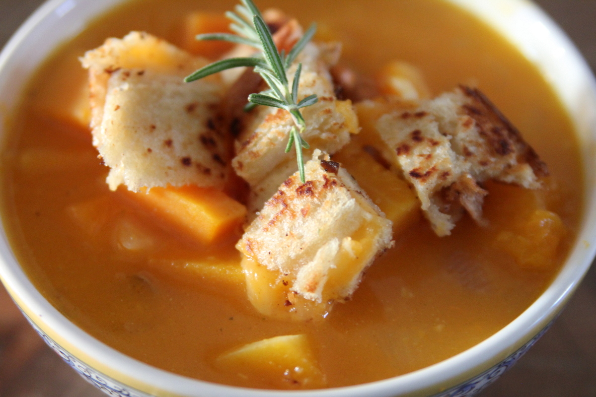 grilled cheese croutons