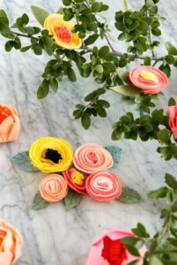 how to make Rifle Paper Co. inspired felt flowers